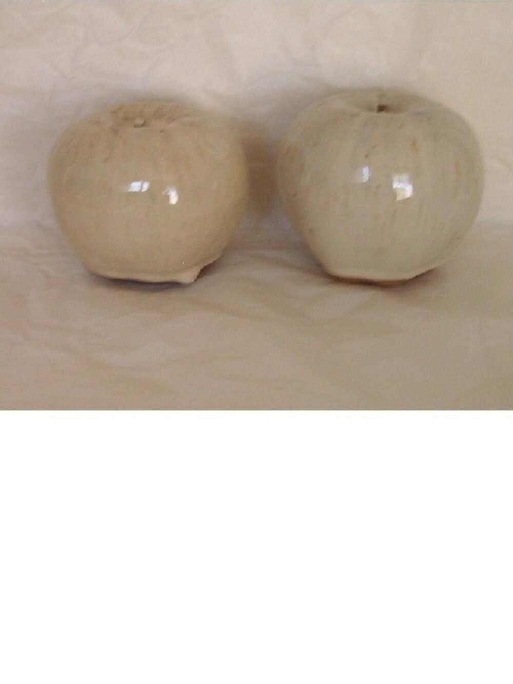 2-Piece Decorative Ceramic Apple